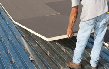 benefits of insulating Ceann A Deas Loch Baghasdail flat roofing