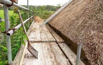 advantages of Ceann A Deas Loch Baghasdail thatch roofing